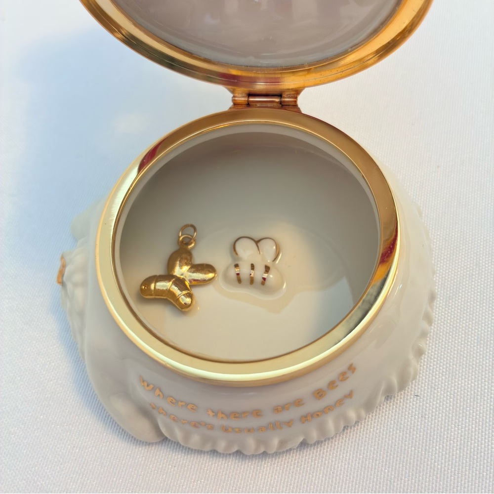 Lenox Treasures Disney Winnie the Pooh "Pooh's Treasure of Honey" Trinket Box - Picture 9 of 12